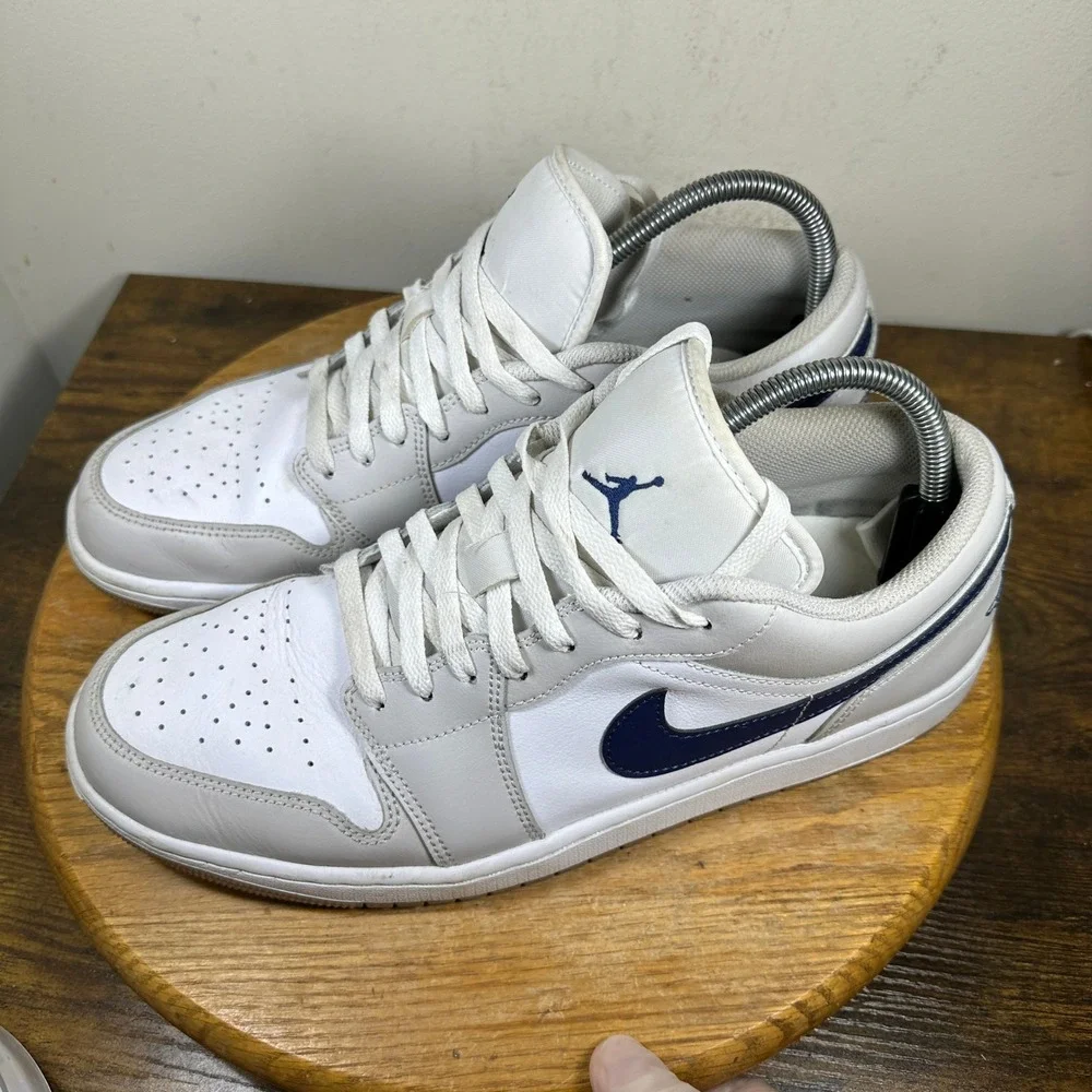 Nike Air Jordan 1 Georgetown White Midnight Navy Gum 553558-146 Mens Size 11.5